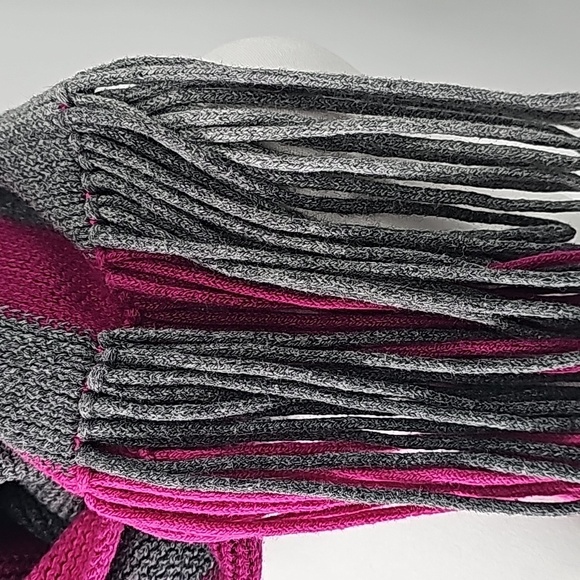 Lands' End Long Knit Scarf with Fringe Shades of Gray & Pink Stripes - Picture 4 of 7